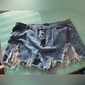 PrettyLittleThing Light Blue Distressed Cropped Denim Shorts